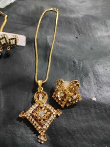 Necklace &amp; Earring (2 Set)