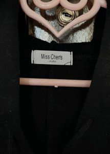Men's Black Zip-Up Hoodie