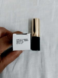 Giordani Gold Blissful Berry Matte Lipstick