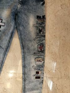 Stylish Acid Wash Jeans with Patches