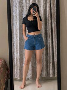 DENIM SHORTS