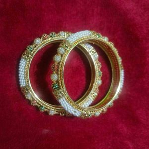 Elegant Gold-Plated Pearl Bangles