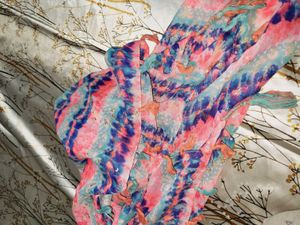 Aesthetic Stole For Women 🌈