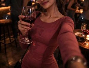 Elegant Burgundy Long Sleeve Dress
