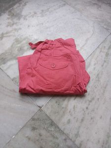 Stylish Pink Cropped Pants