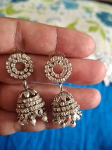 Stunning earrings