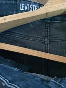 Levi's Dark Wash Straight Fit Jeans