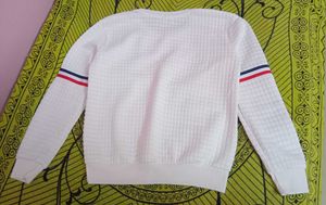 White Quilted Sweatshirt