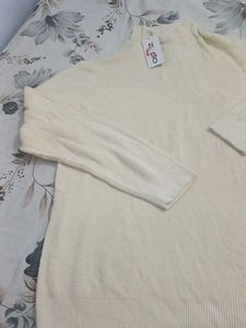 ZUDIO Cream Colored Knit Sweater