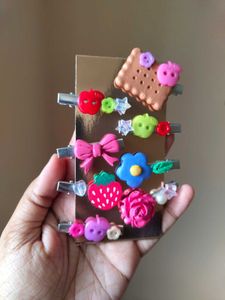 Food &amp; Flowers Hair Clips 🌷🍓(3 pcs)