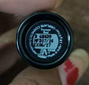 Giordani Gold Iconic Matte Lipstick SPF 15