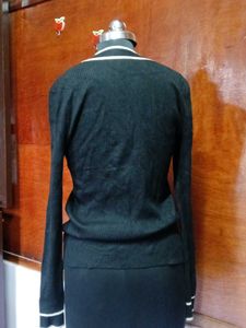 Elegant Black Cardigan