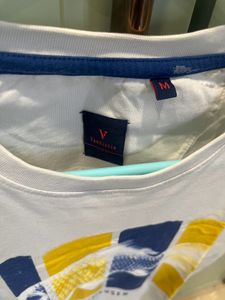 Van Heusen Men's Graphic T-Shirt