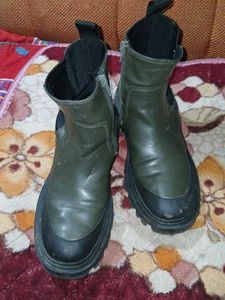 Zara Stylish Olive Green Boots