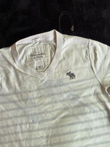 Abercrombie &amp; Fitch Striped V-Neck T-Shirt