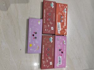 Brand New Cuff N Lashes 4 In 1 Eyeshdow Pallete