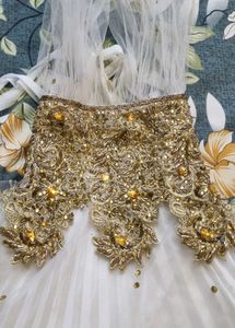 White &amp; Gold Embellished Ethnic Gown