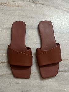 Stylish Brown Slide Sandals