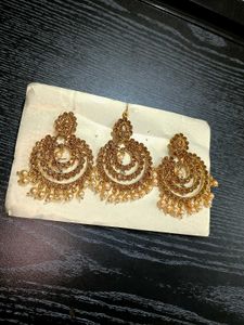 Elegant Gold Maang Tikka &amp; Earrings Set