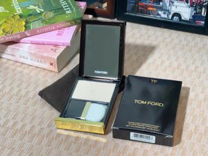 Tom Ford Translucent Finishing Powder – 01 Alabast