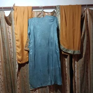 Elegant Blue Embroidered Kurta Set