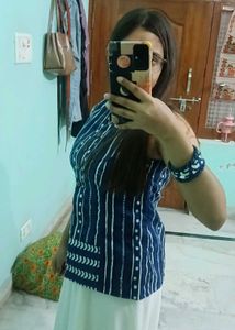 Blue Striped Ethnic vest with matching bangles (2.