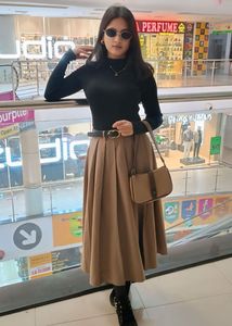 Stylish Black Top &amp; Brown Pleated Skirt