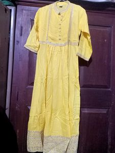 Beautiful Lemmon Yellow Gown