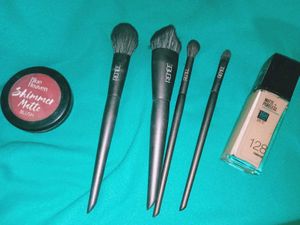 Makeup Essentials Bundle