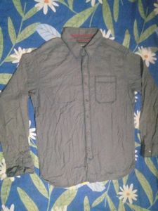 women's Grey Long Sleeve Button-Up Shirt
