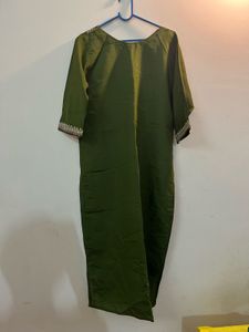 Elegant Green Embroidered Kurta