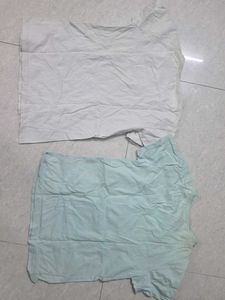 Bundle of 2 Graphic T-Shirts for girl
