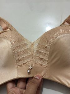 Elegant Lace Trim Bra