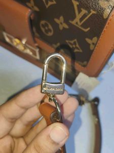 Louis Vuitton Handbag - First Copy