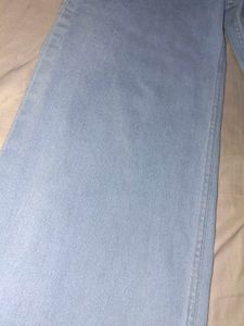 Wide Leg Jeans light blue in color