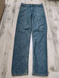 Ma1441  Puff jeans waist 28 inches
