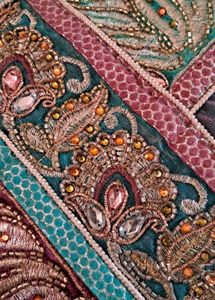 heavy bridal saree in just 1k