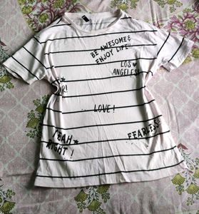 Striped T-Shirt with Graphic Print🌸✨