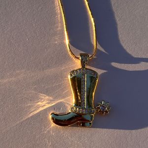 🌼Sparkling Cowboy Boot Neckl