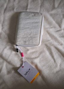 Kipling Wallet - Cream and zara genuine leather  c