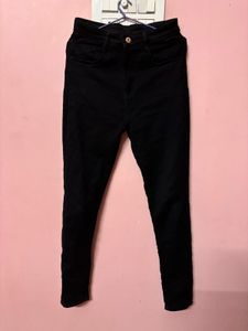 Classic Black Skinny Fit Jeans