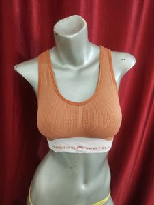 137  Jacquard Weaving Sports Bra