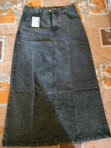 Kotty Denim Straight Midi Skirt