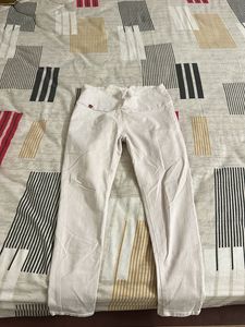 Casual Off-White Jeans