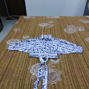 Blue & White Wave Print Cropped Shirt