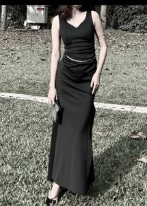 Elegant Black Maxi Dress