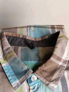 Men's Plaid Button-Up Shirt