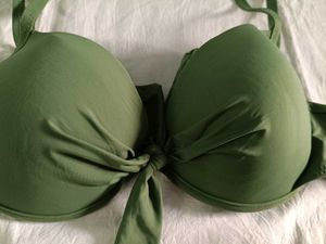 Stylish Green Bra