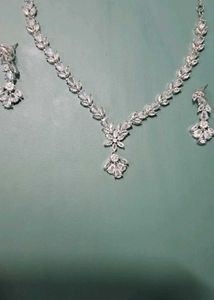 Elegant Silver Tone Necklace Set