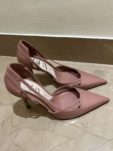 Almost New Zara Pointed Heels